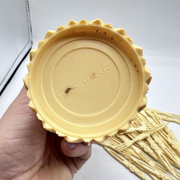 Vintage Hors D’oeuvre Fork Set In Celluloid Container Cocktail Rose lattice Tiki - Picture 12 of 16